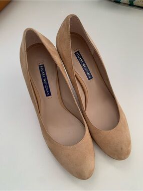 Stuart Weitzman Tan Suede Pointed-Toe Pumps size 6